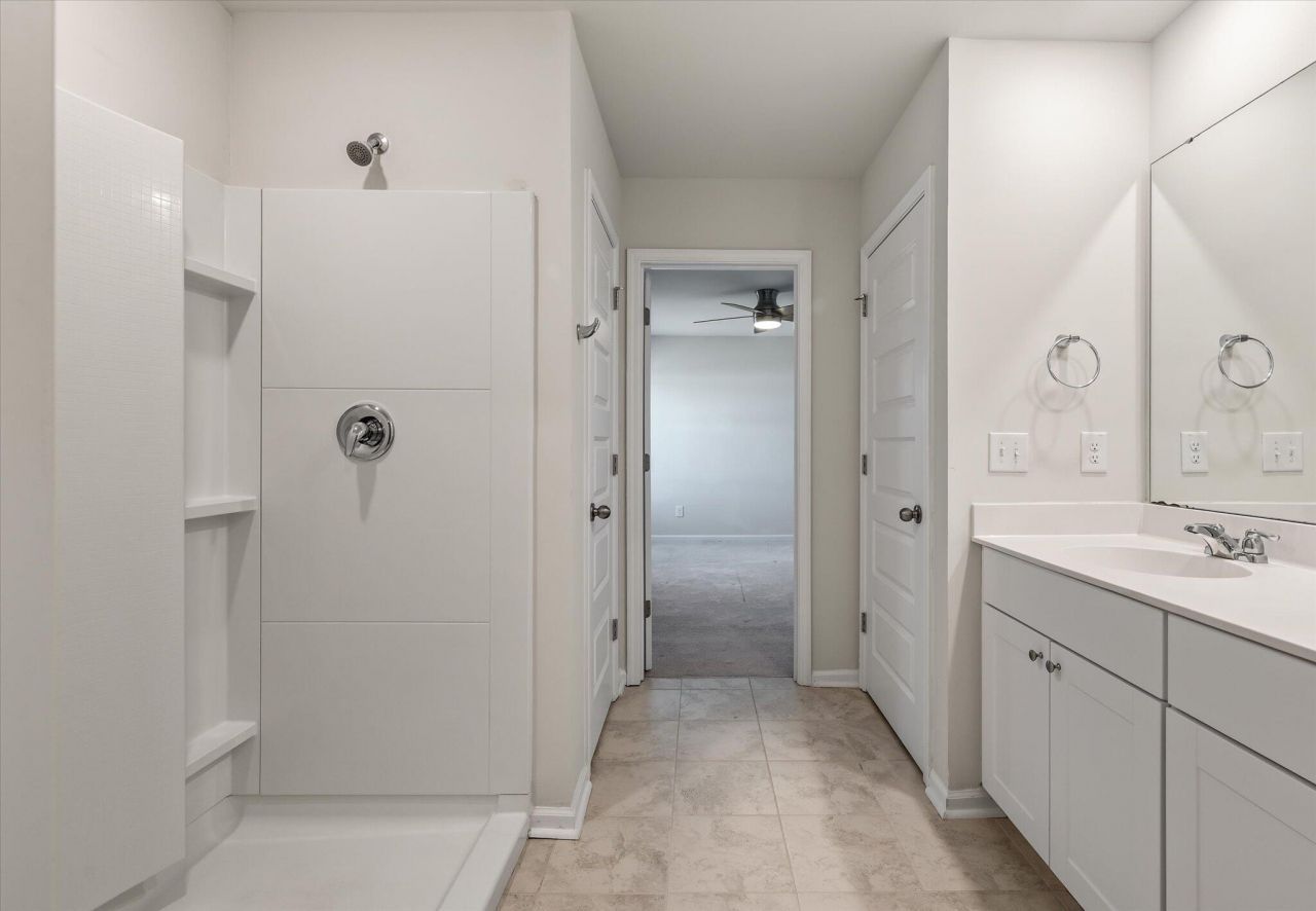 660 Jancus Street Photo 20