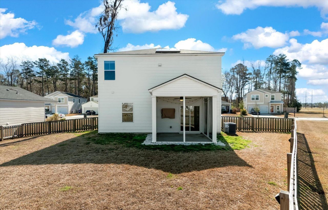 660 Jancus Street Photo 28