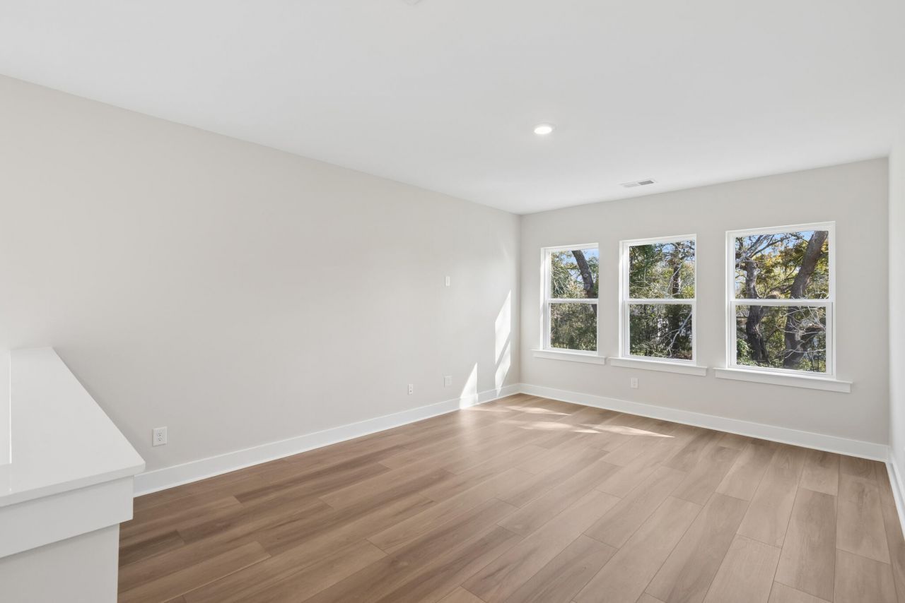 5354 Elder Avenue Photo 13