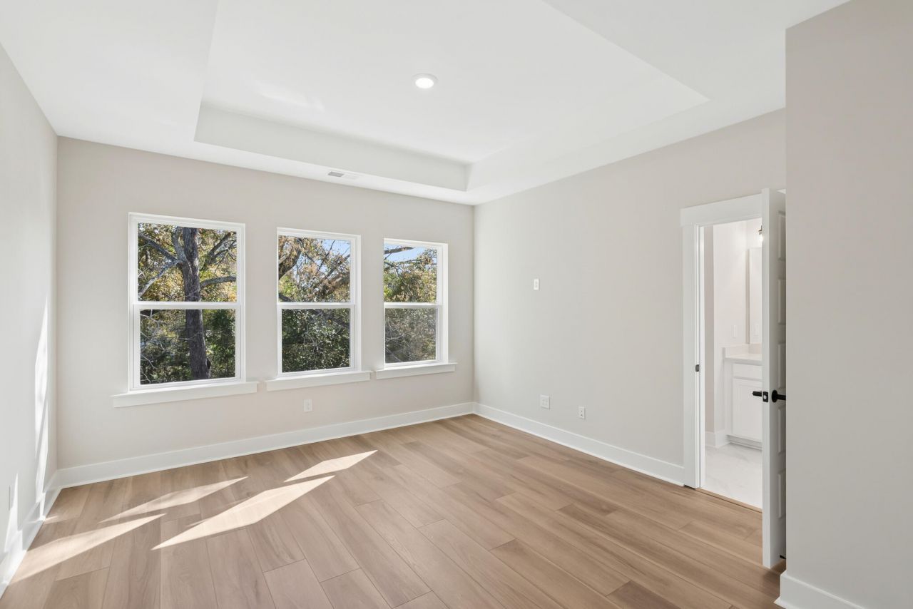 5354 Elder Avenue Photo 17