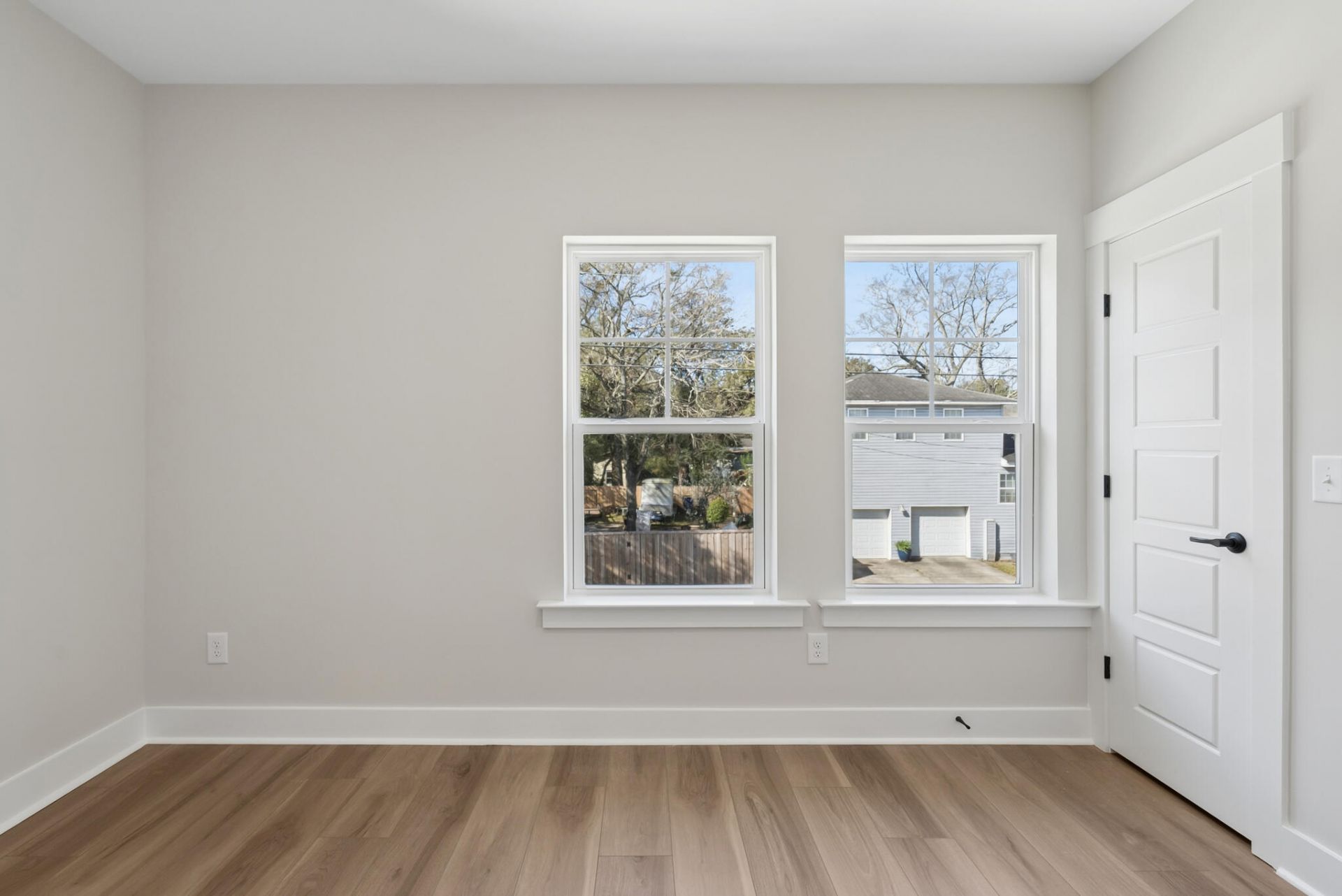 5354 Elder Avenue Photo 29