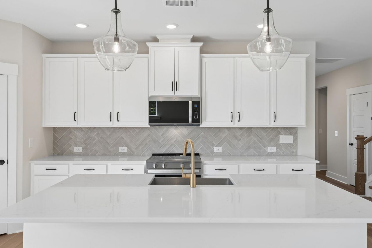 5354 Elder Avenue Photo 5