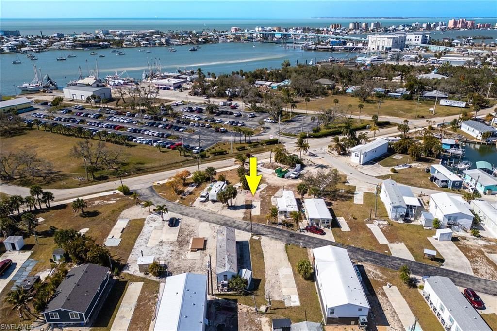 4 Helen Ln, Fort Myers Beach, FL 33931 Photo