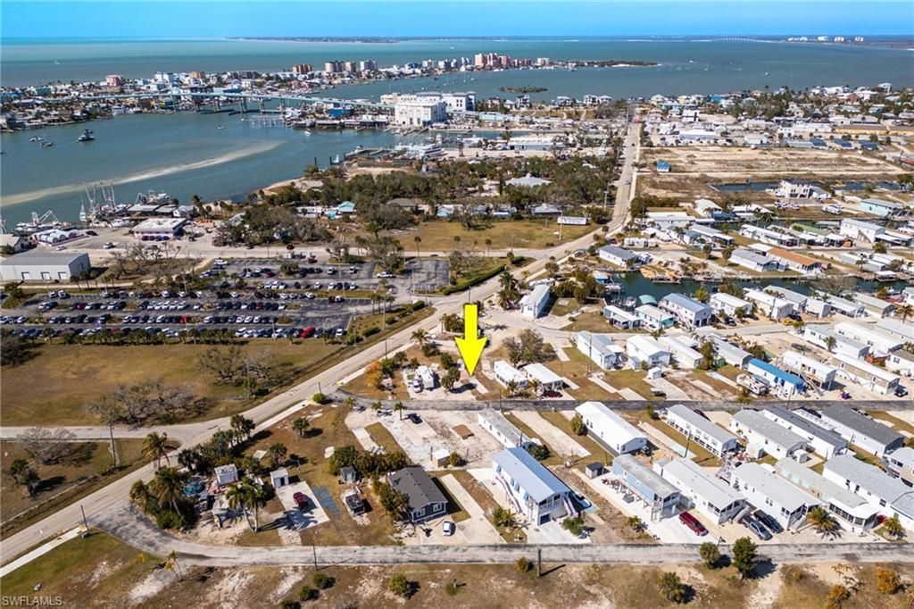 4 Helen Ln, Fort Myers Beach, FL 33931 Photo