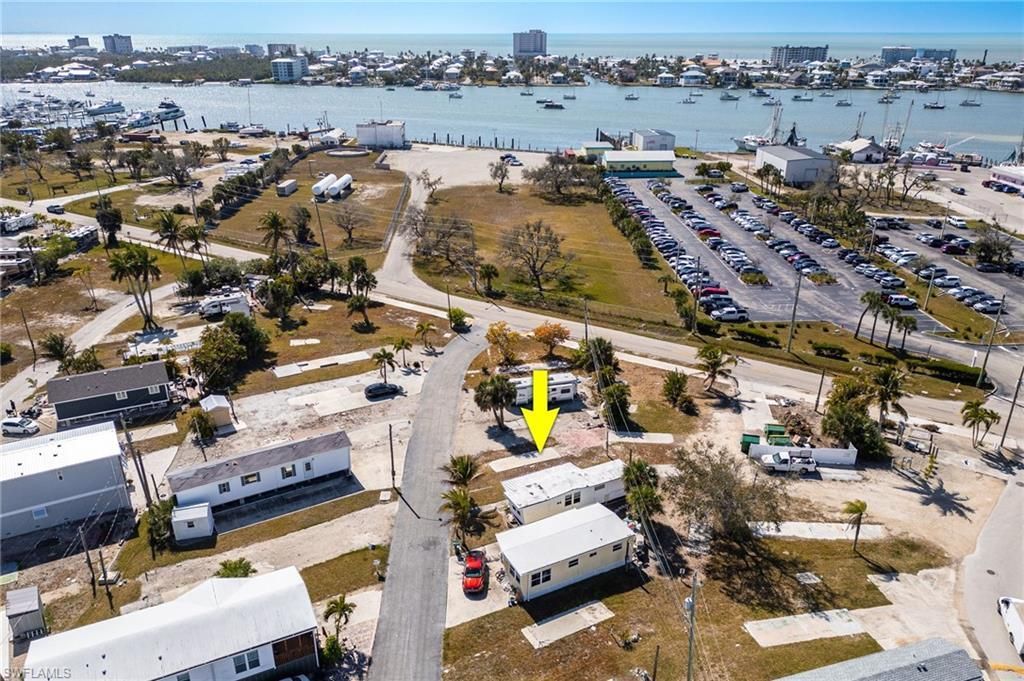 4 Helen Ln, Fort Myers Beach, FL 33931 Photo