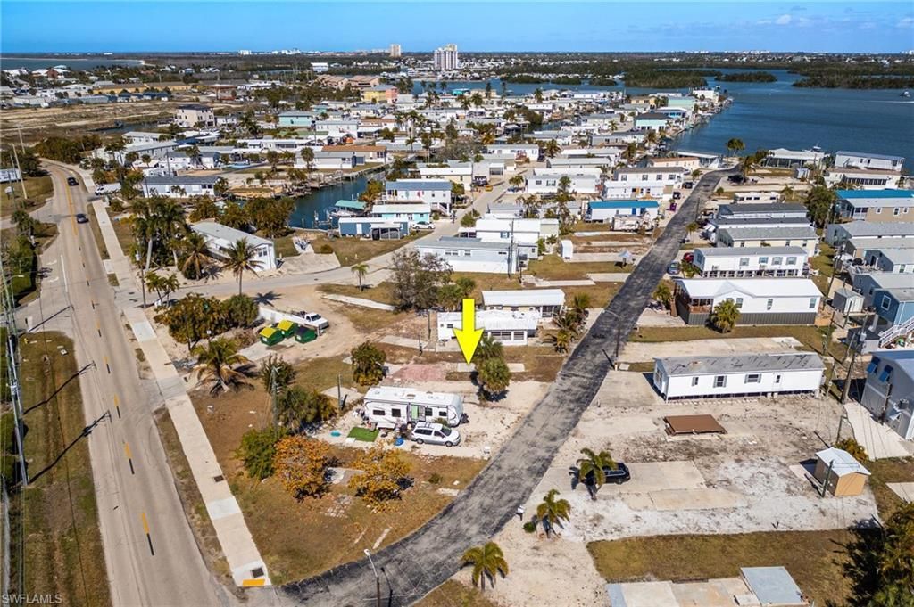4 Helen Ln, Fort Myers Beach, FL 33931 Photo