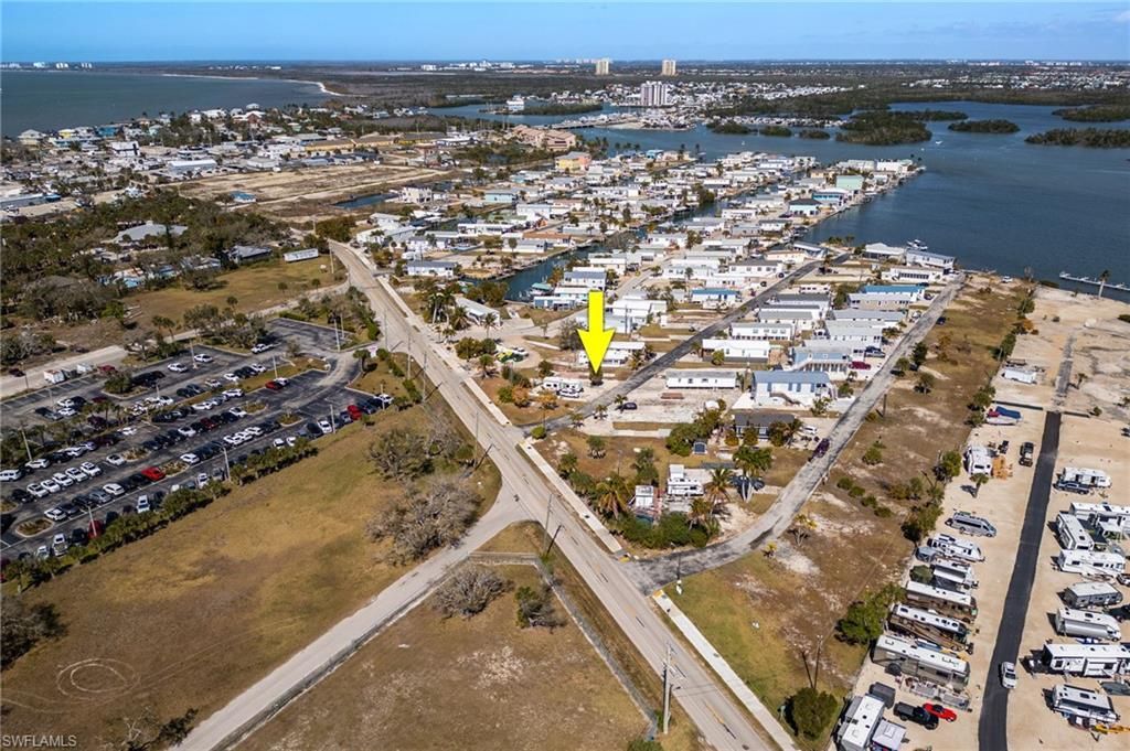 4 Helen Ln, Fort Myers Beach, FL 33931 Photo