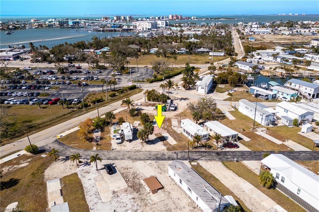 4 Helen Ln, Fort Myers Beach, FL 33931 Photo