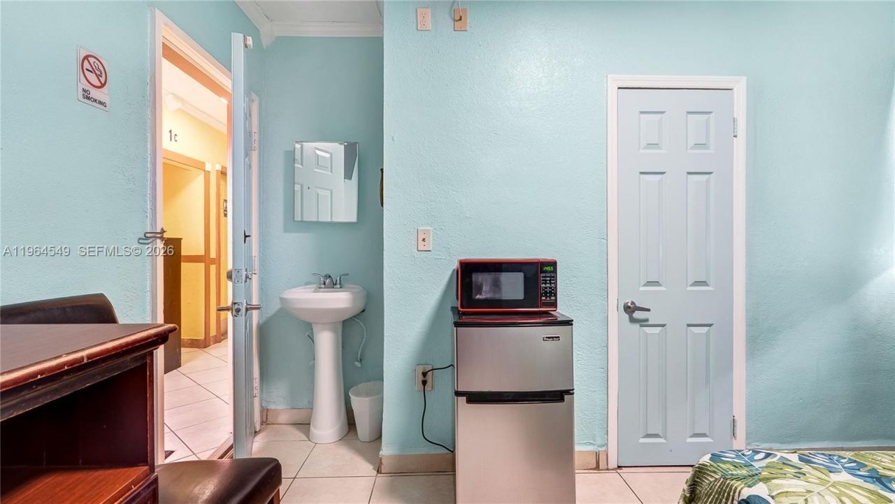 508 W 1st Ave , Hialeah, FL 33010 Photo