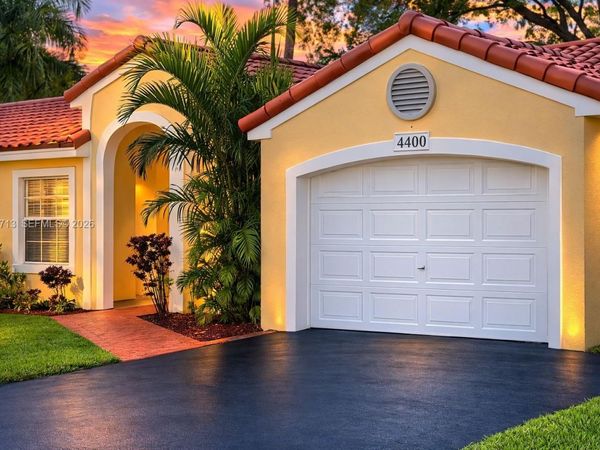 4400 NW 61st Pl, Coconut Creek, FL 33073