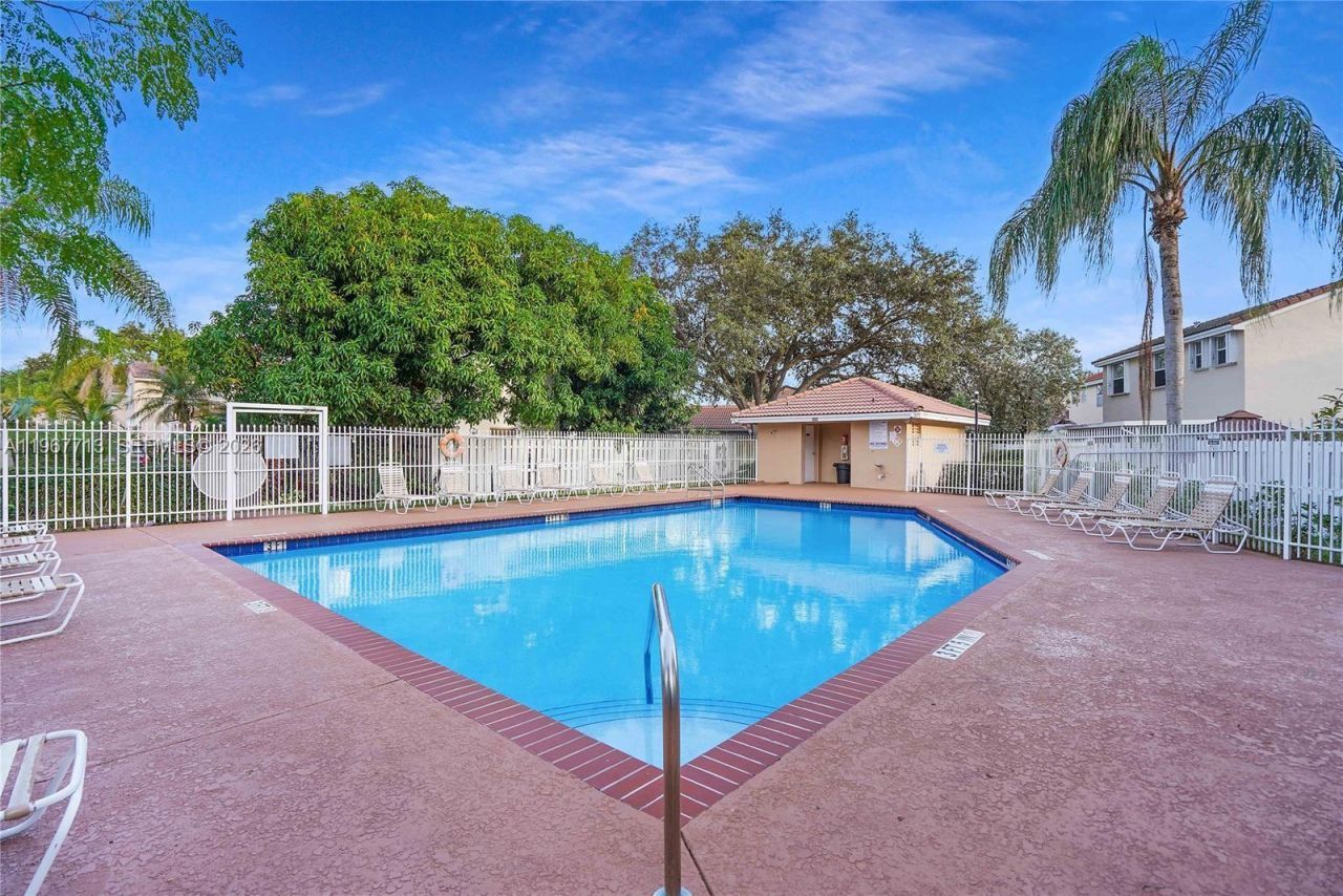 4400 NW 61st Pl, Coconut Creek, FL 33073 Photo