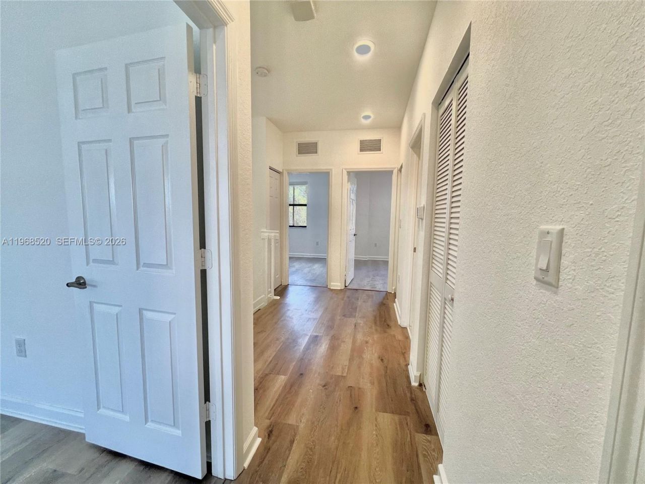 3354 W 100th Ter, Unit 3354, Hialeah, FL 33018 Photo