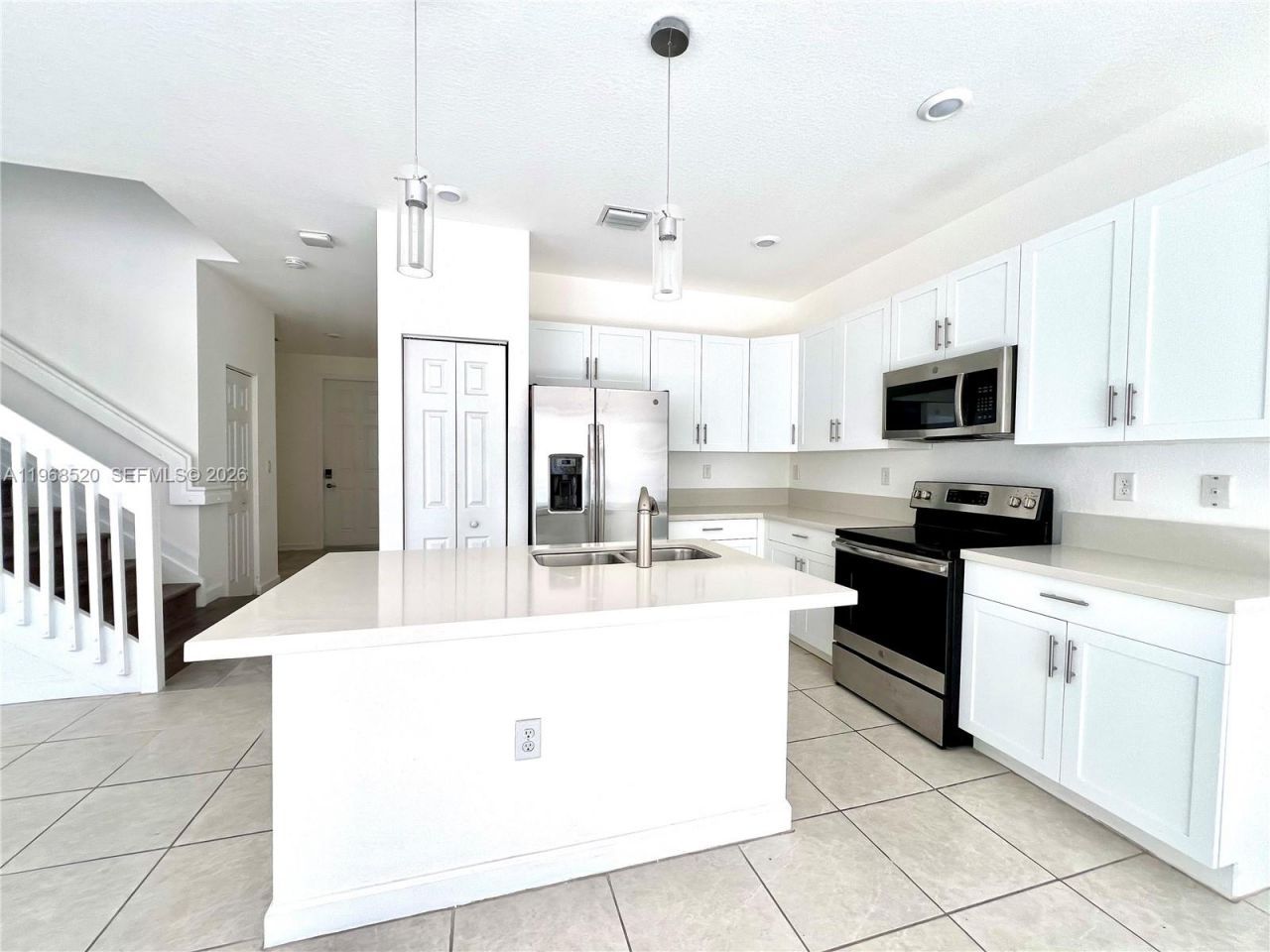 3354 W 100th Ter, Unit 3354, Hialeah, FL 33018 Photo