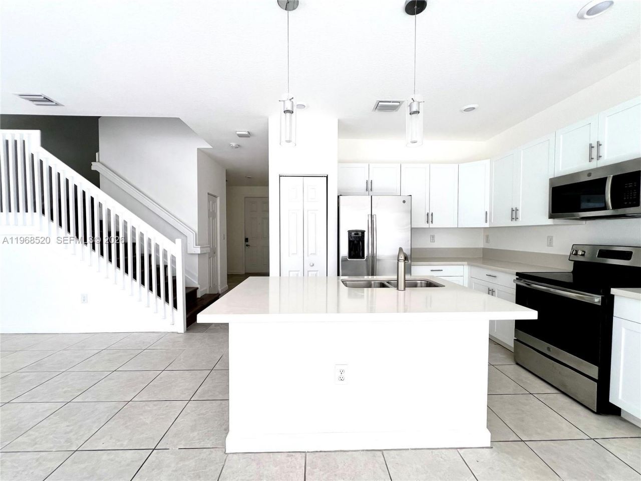 3354 W 100th Ter, Unit 3354, Hialeah, FL 33018 Photo