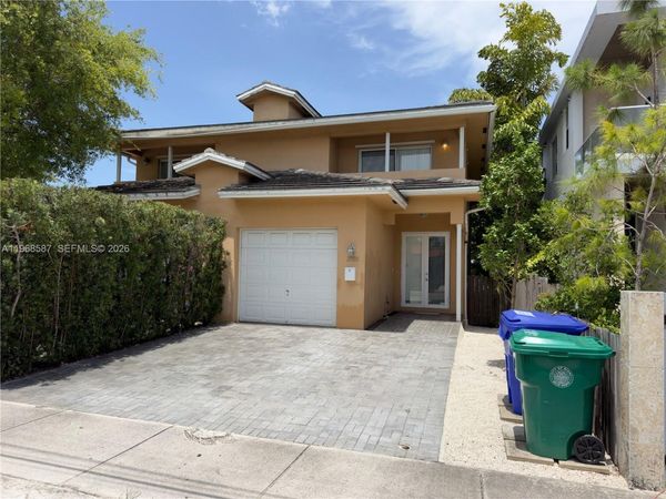 2780 SW 33 AVE, Miami, FL 33133