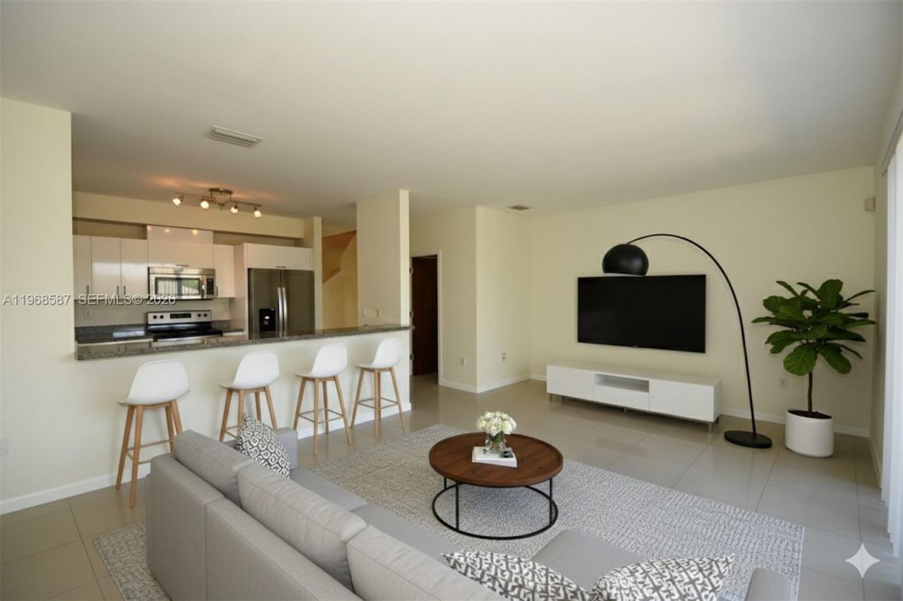 2780 SW 33 Ave, Miami, FL 33133 Photo