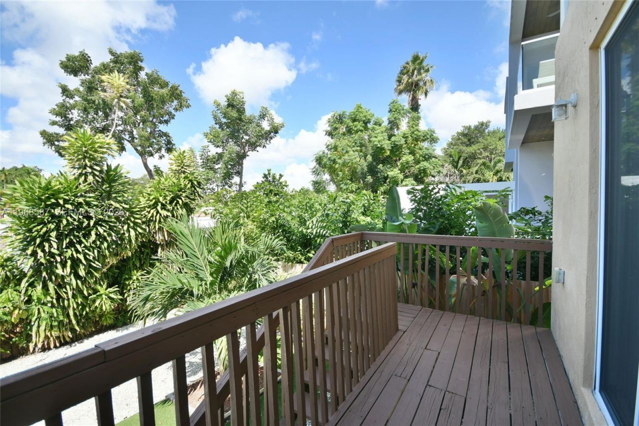 2780 SW 33 Ave, Miami, FL 33133 Photo