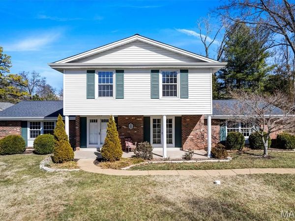 12205 Blackheath Court, St Louis, MO 63141