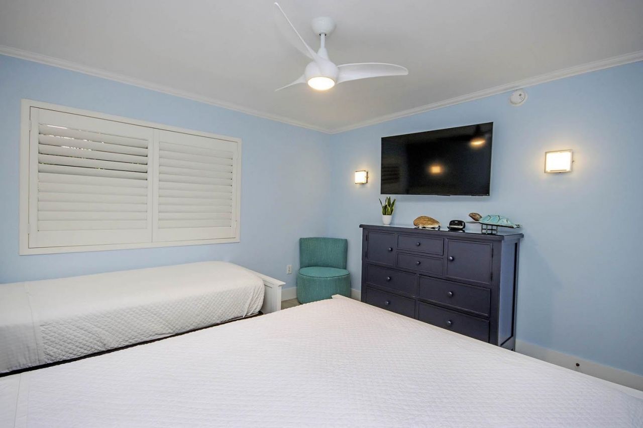 2445 W Gulf Dr, Unit 5D, Sanibel, FL 33957 Photo