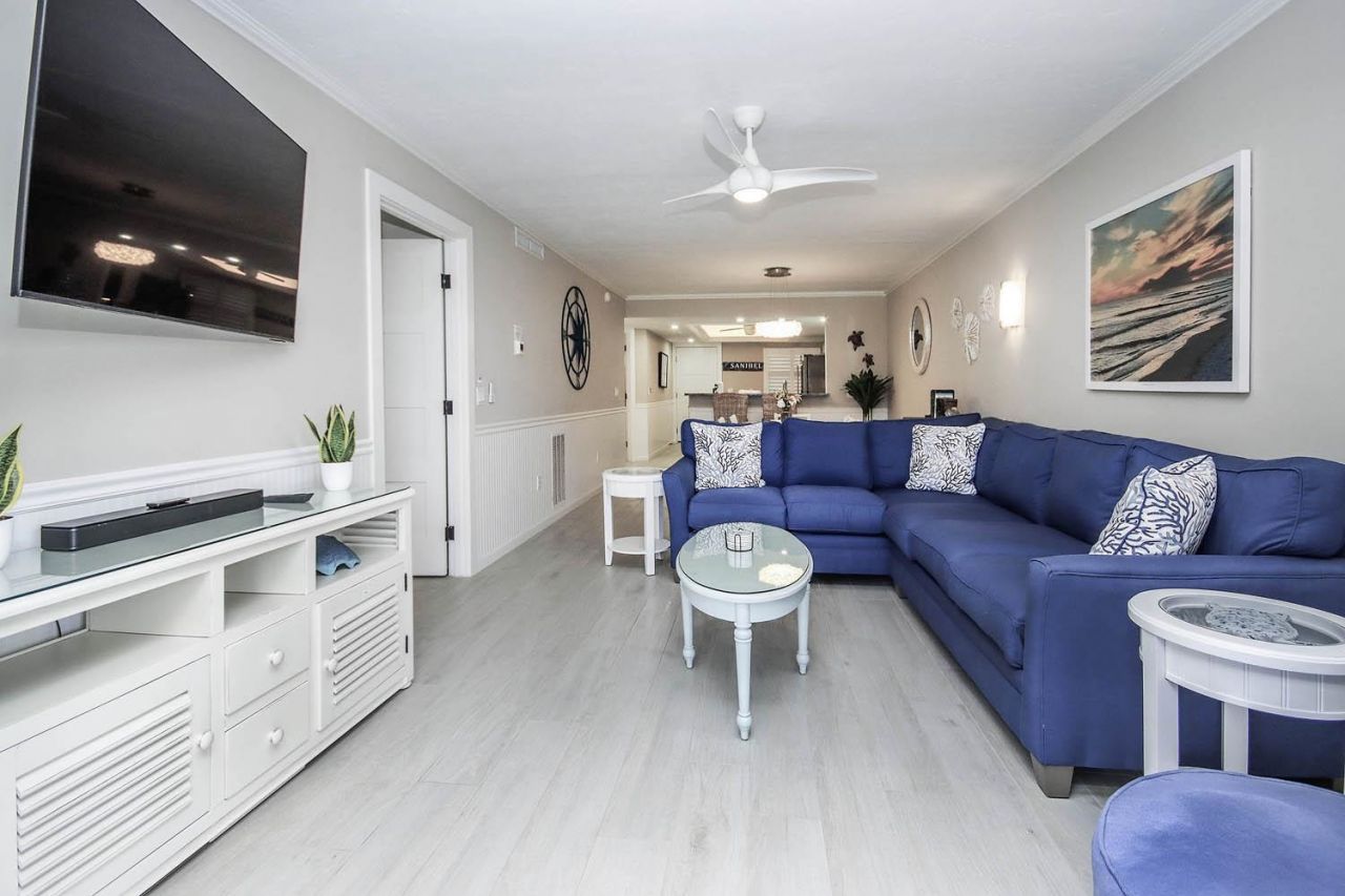 2445 W Gulf Dr, Unit 5D, Sanibel, FL 33957 Photo