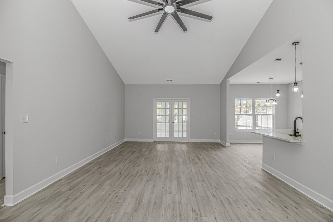 284 White Water Loop Photo 11