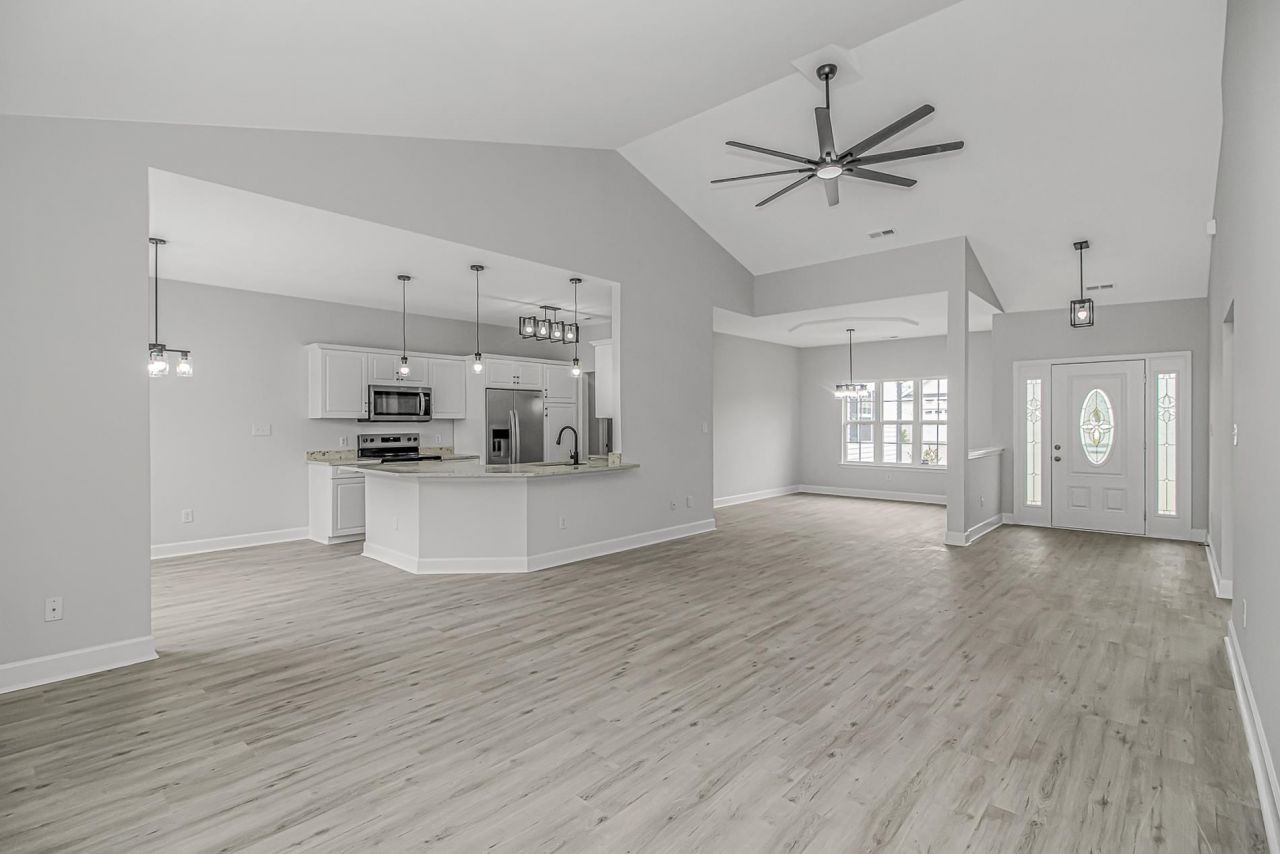 284 White Water Loop Photo 12