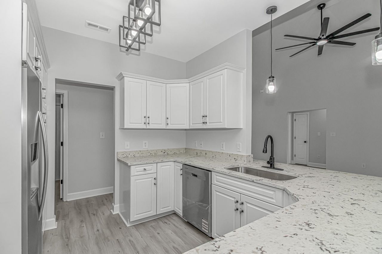 284 White Water Loop Photo 14