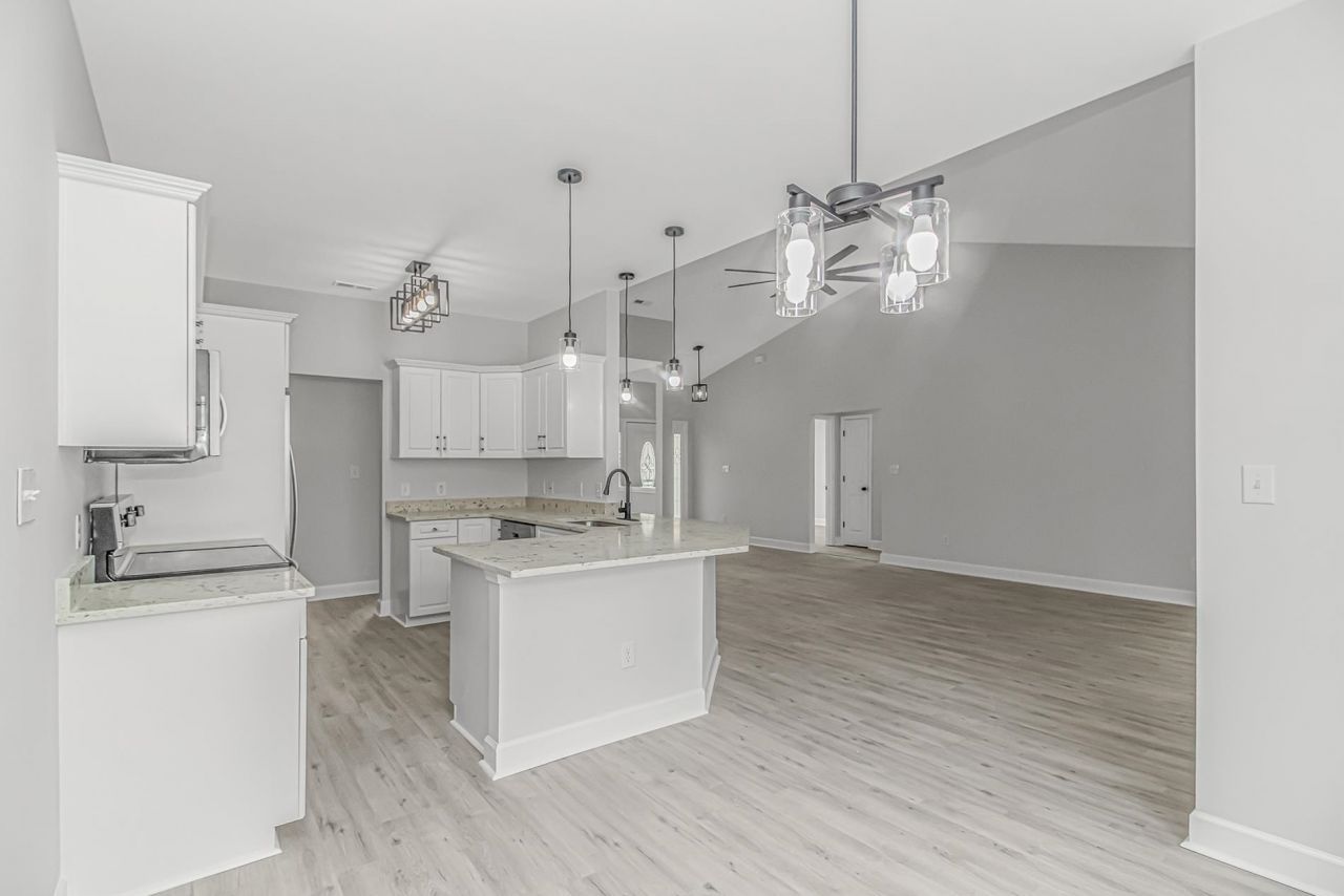 284 White Water Loop Photo 17