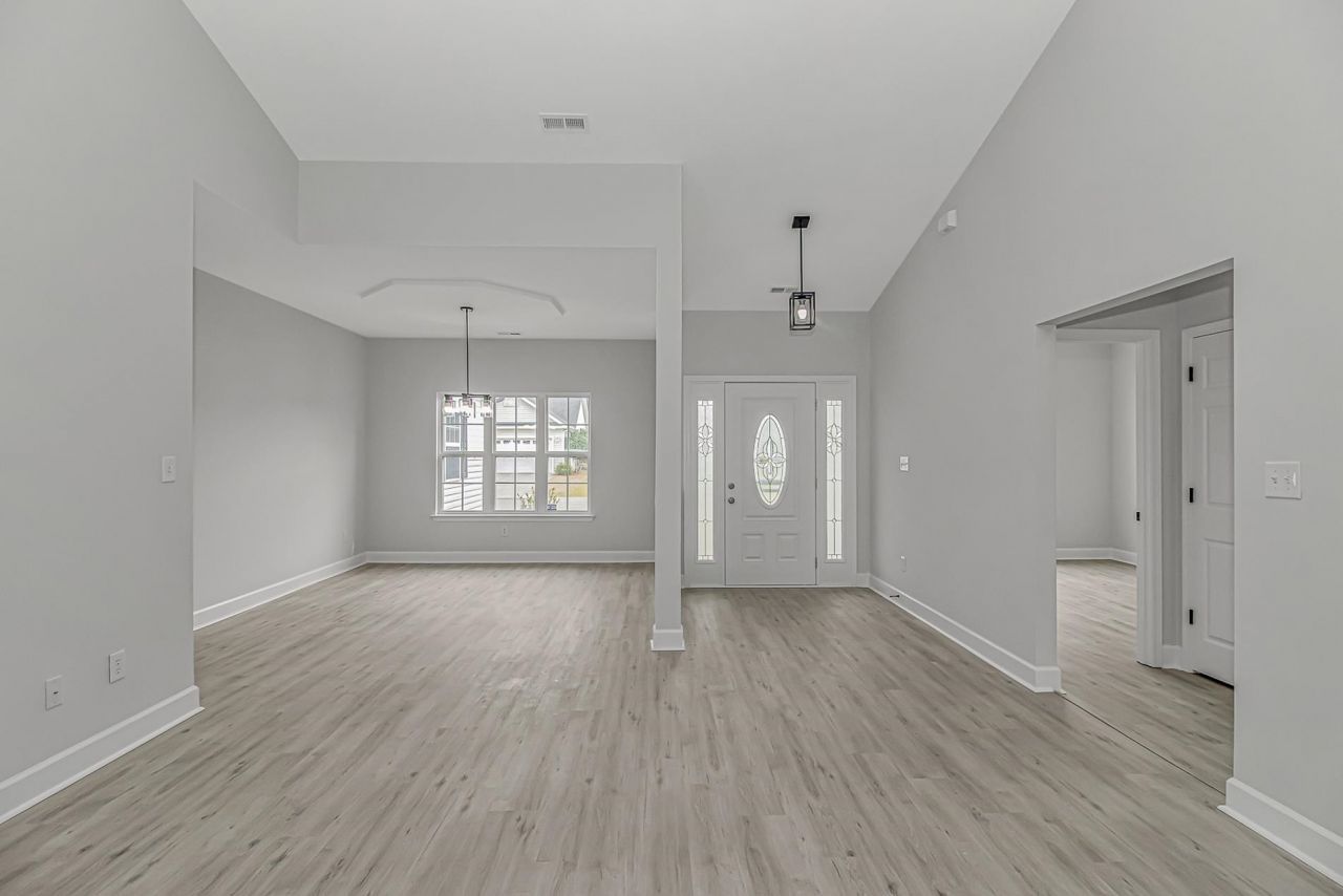 284 White Water Loop Photo 7