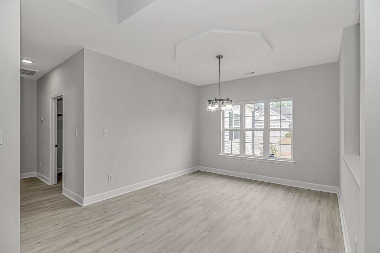 284 White Water Loop Photo 8