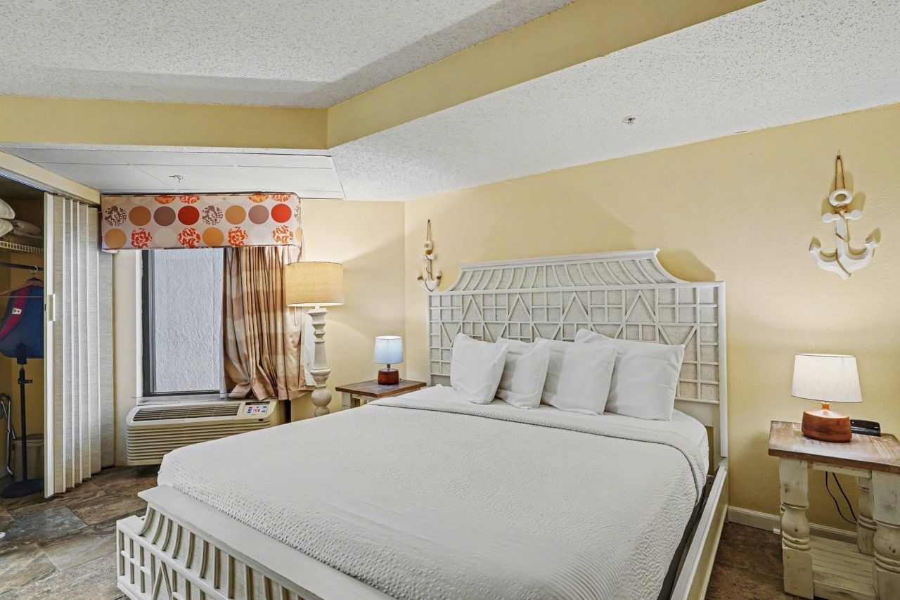 1501 S Ocean Blvd.  Photo 14