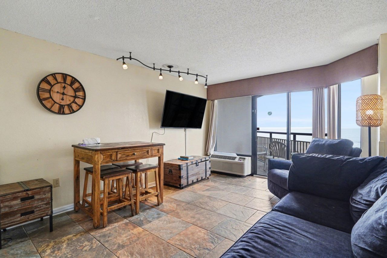 1501 S Ocean Blvd.  Photo 4