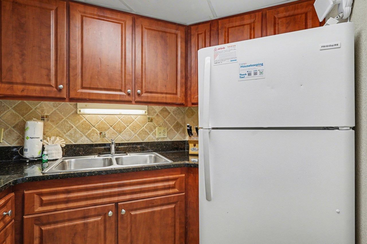 1501 S Ocean Blvd.  Photo 9