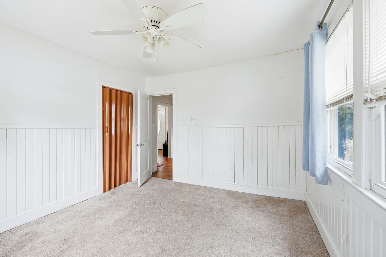 427 Dawson St.  Photo 11