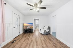 427 Dawson St.  photo 4