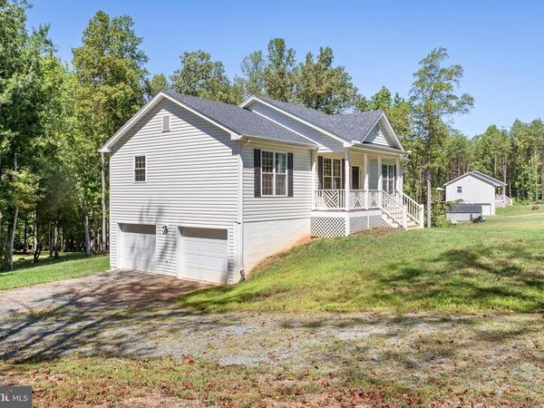 887 HICKORY CREEK ROAD, LOUISA, VA 23093