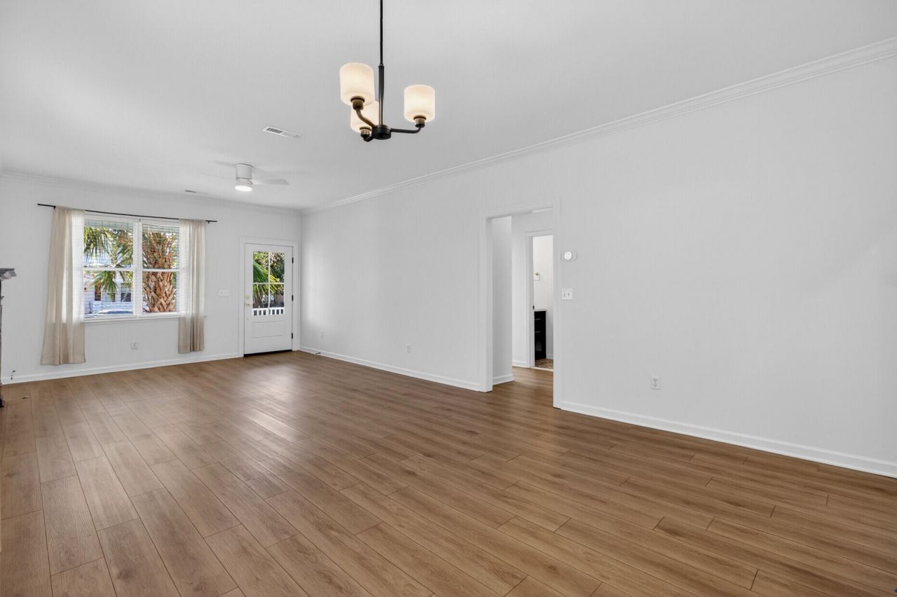 46 Poplar Street Photo 13