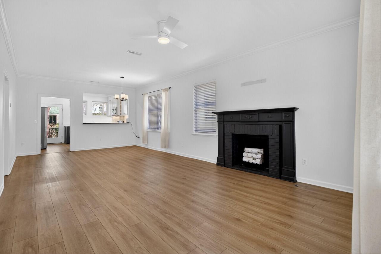 46 Poplar Street Photo 8