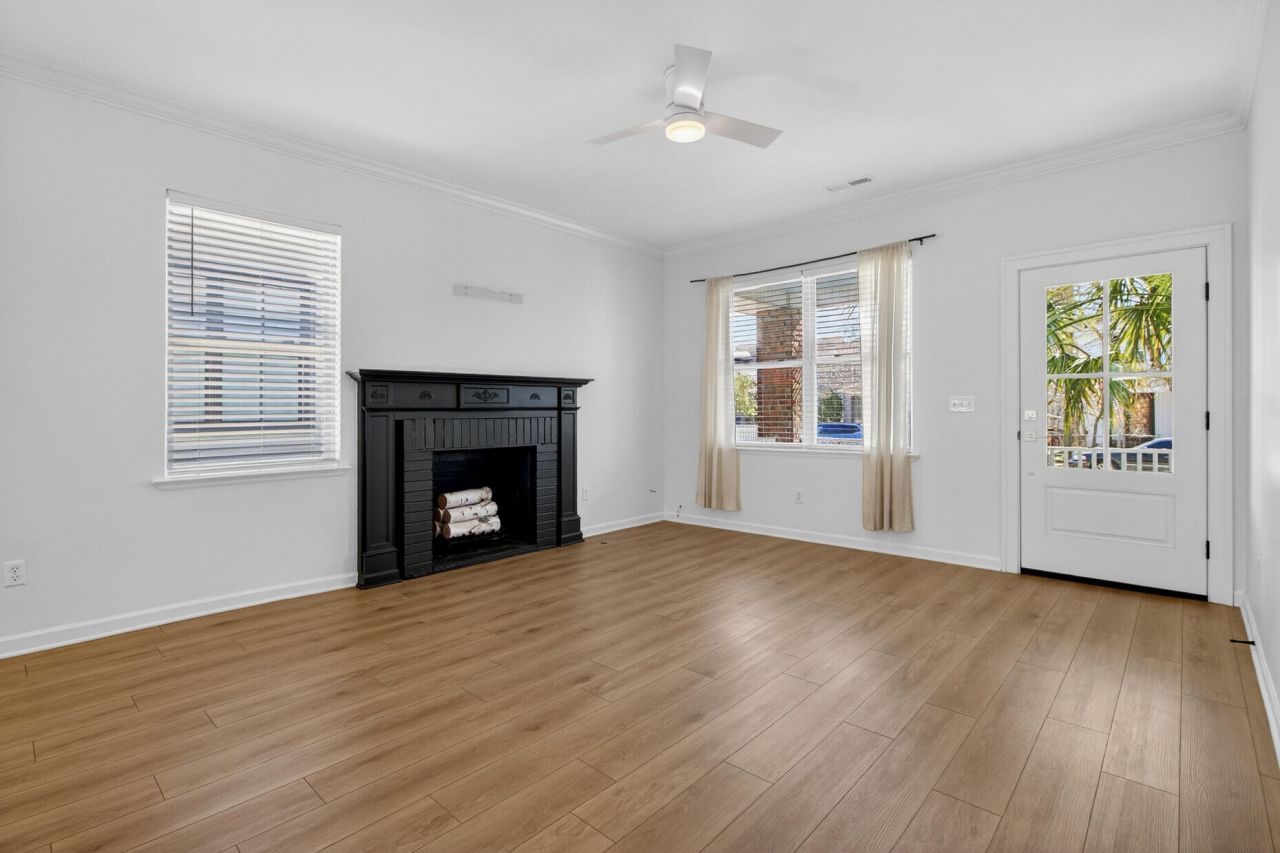 46 Poplar Street Photo 9