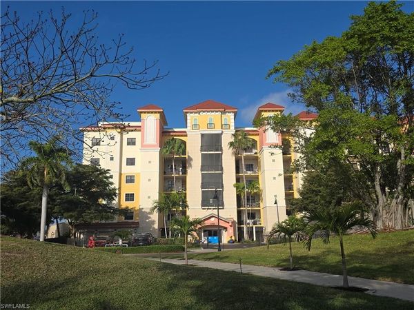 5706 Cape Harbour DR, Unit 211, CAPE CORAL, FL 33914