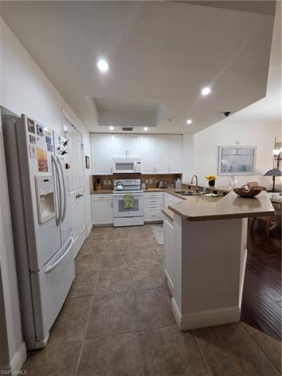 5706 Cape Harbour Dr, Unit 211, Cape Coral, FL 33914 Photo