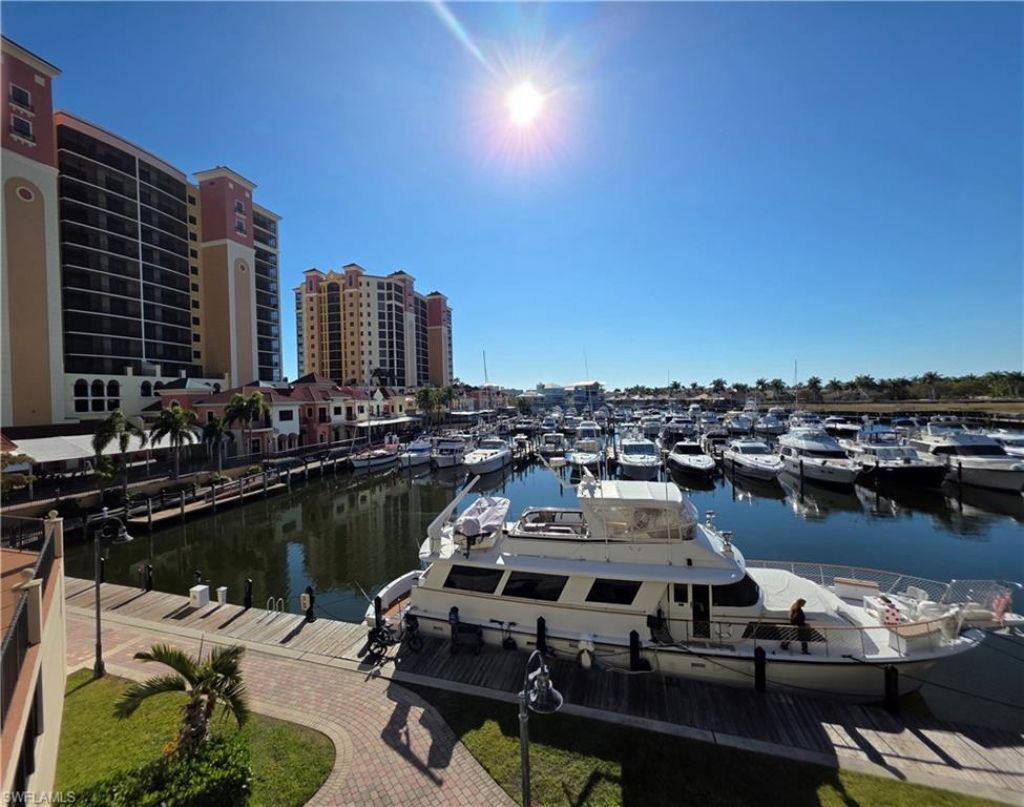5706 Cape Harbour Dr, Unit 211, Cape Coral, FL 33914 Photo