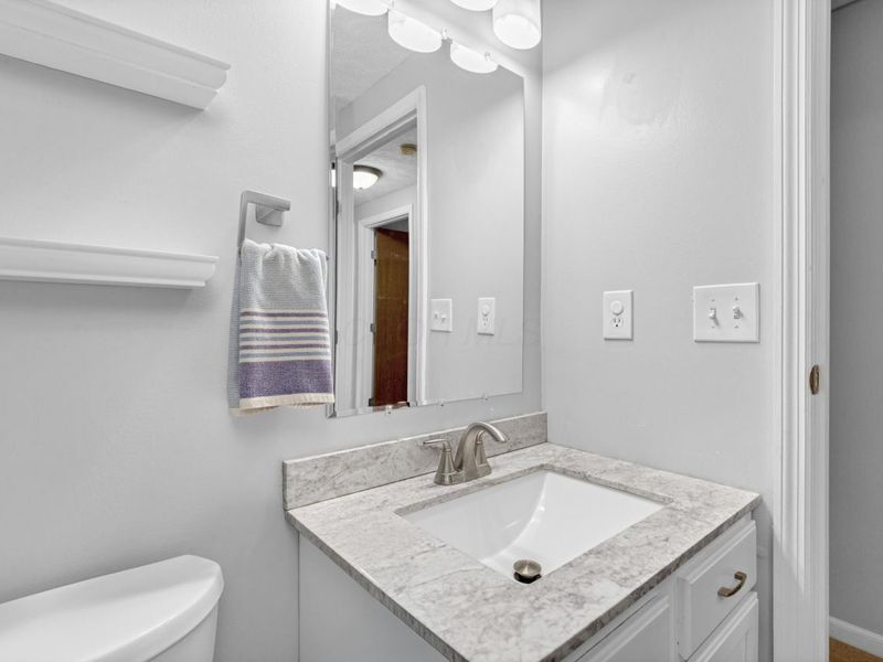 3332 Timber Oak Drive, Columbus, OH 43204 Photo 44