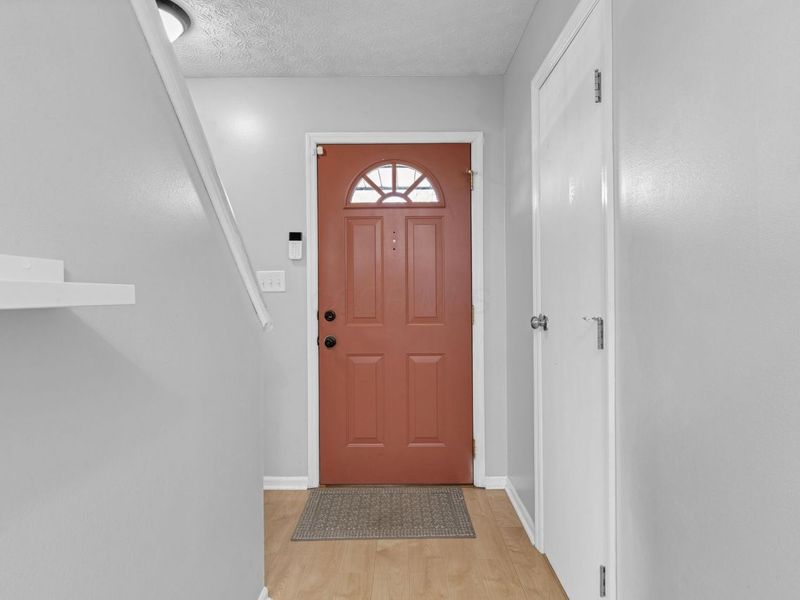 3332 Timber Oak Drive, Columbus, OH 43204 Photo 6