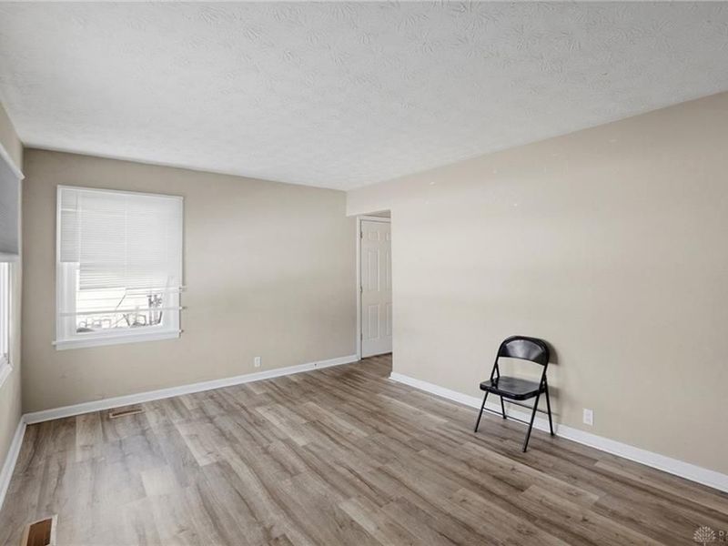 702 Allenwood Court, Dayton, OH 45420 Photo 6