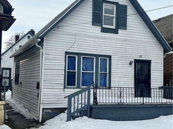 207 Oneida Street, Buffalo, NY 14206