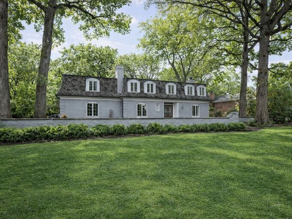 528 Linden Avenue, Lake Forest, IL 60045