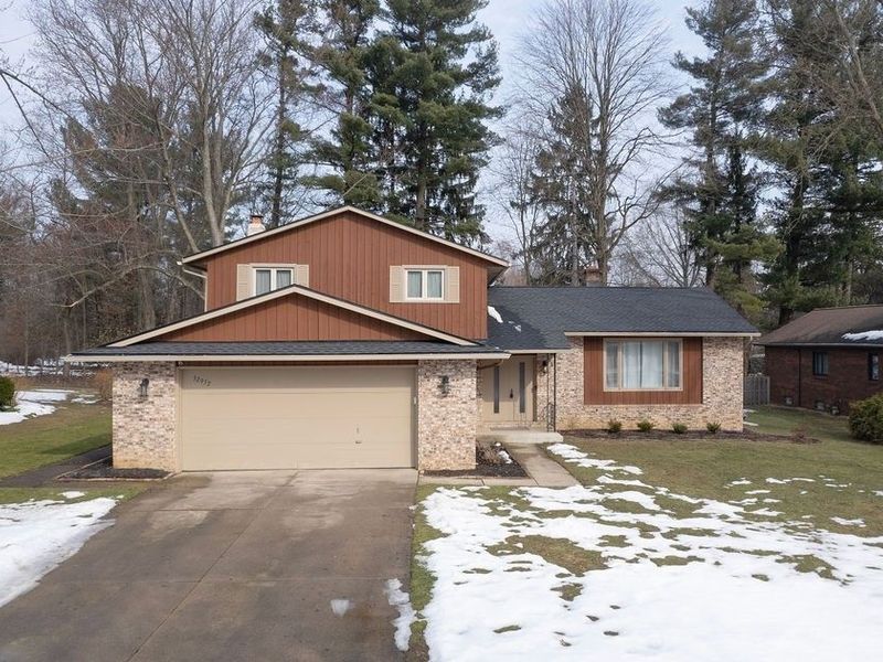 32957 Springside Lane, Solon, OH 44139 Photo 1