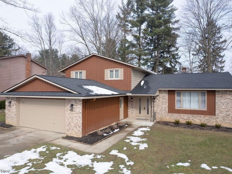 32957 Springside Lane, Solon, OH 44139 Photo 2