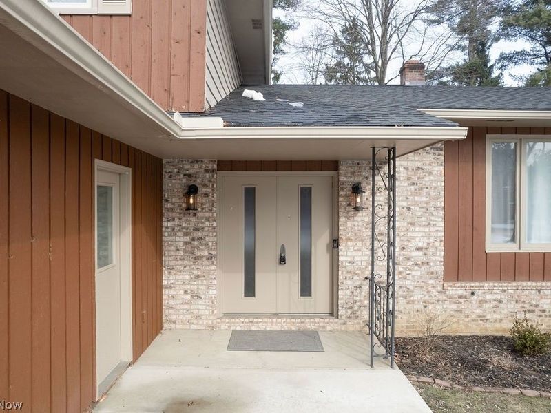 32957 Springside Lane, Solon, OH 44139 Photo 3